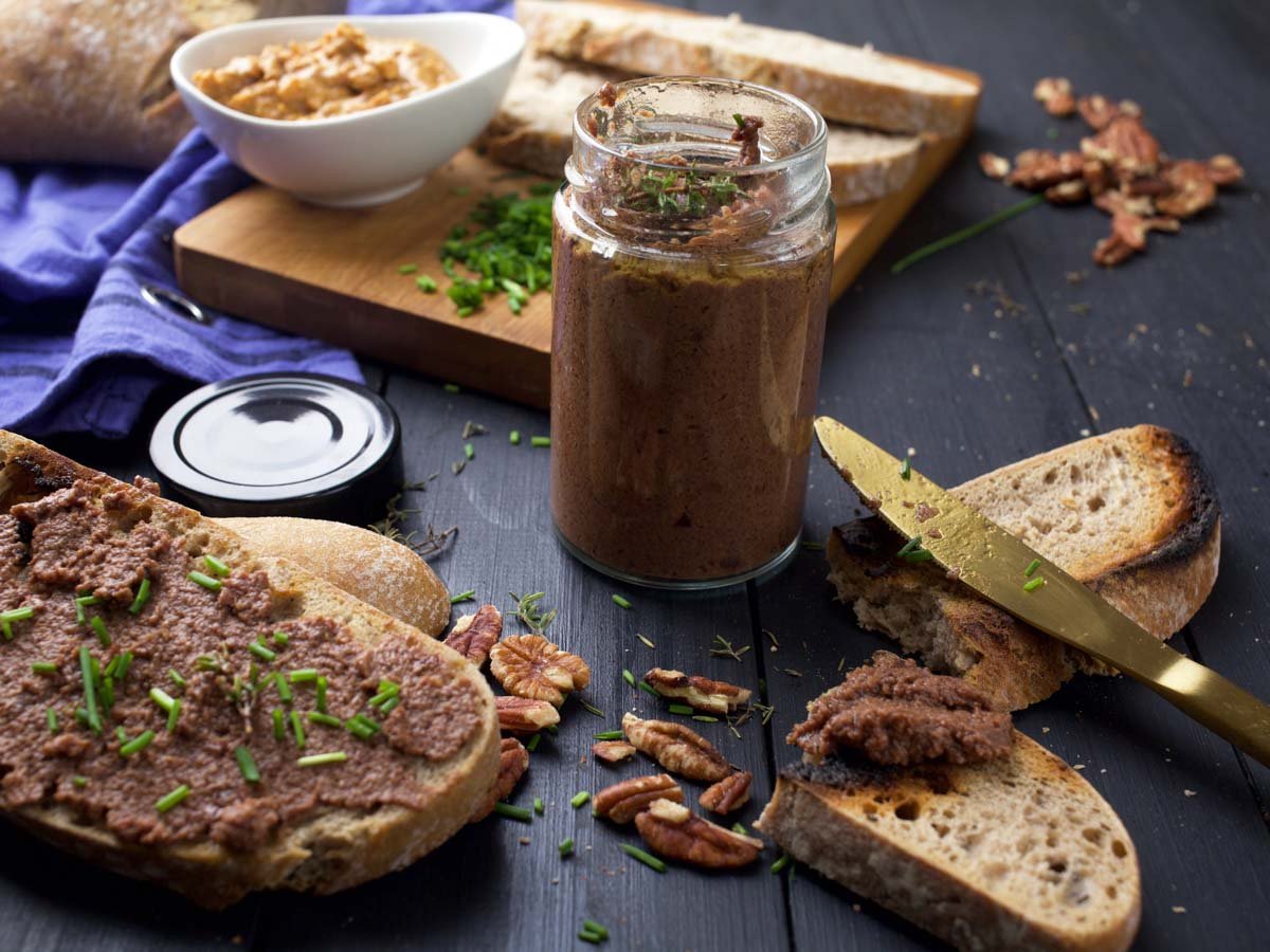 Luxurious Vegan Mushroom Pâté: Pure Umami Magic