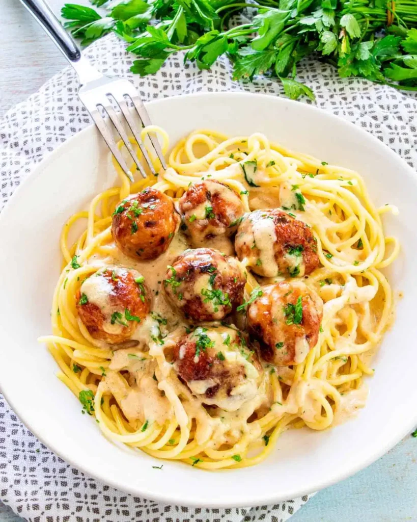 chicken-meatballs-alfredo
